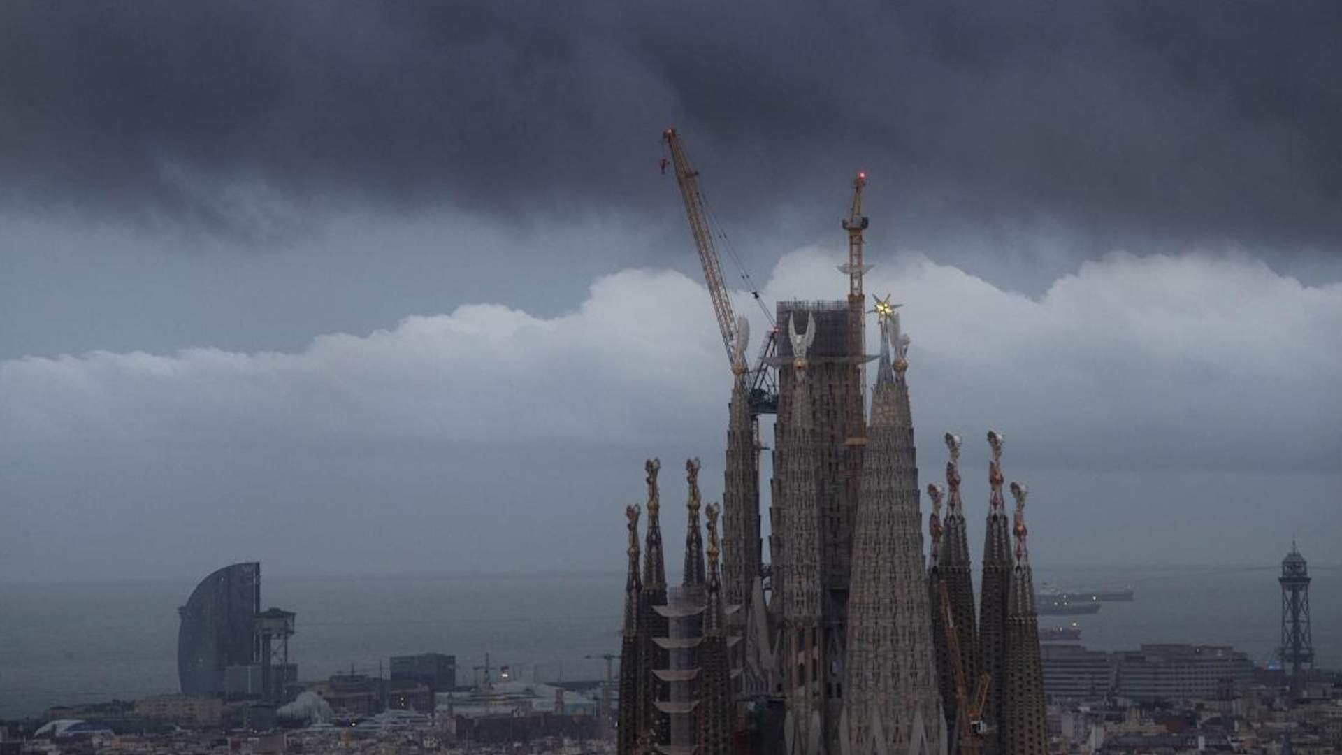 Joc de borrasques: la primavera meteorològica comença amb pluja, neu i alertes per mala mar