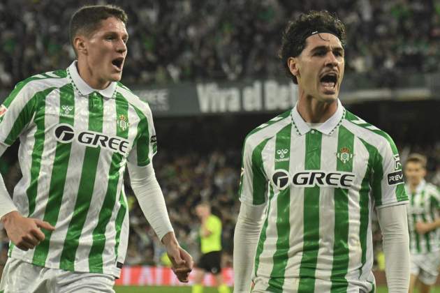 Johnny Cardoso gol Betis / Foto: EFE Johnny Cardoso gol Betis / Foto: EFE