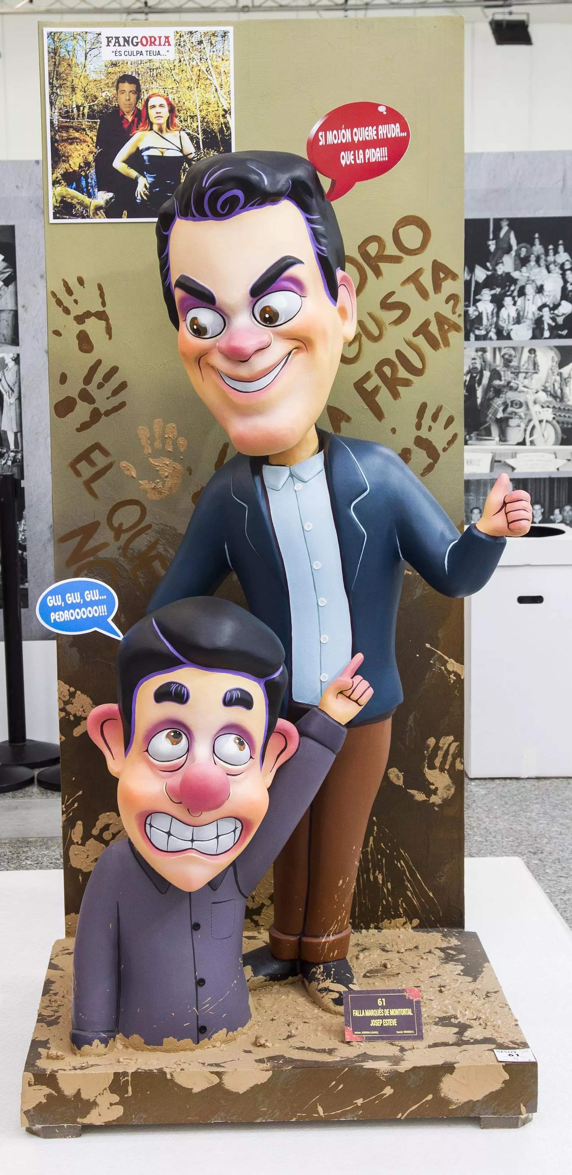 Muñecos de Pedro Sánchez y Mazón Muñecos de Pedro Sánchez y Mazón