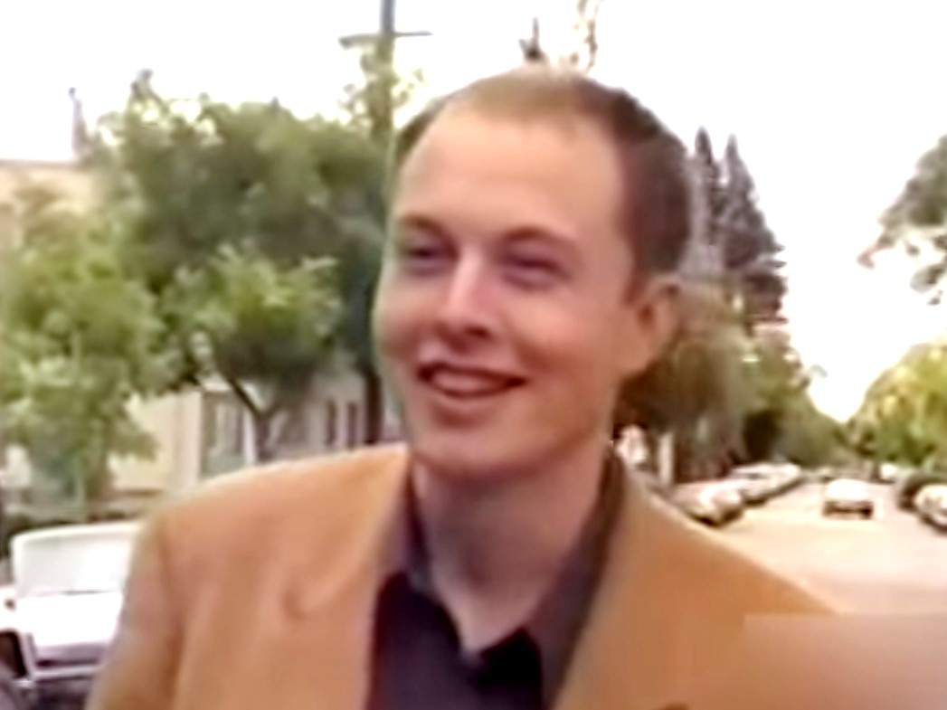 Las predicciones de Elon Musk sobre Internet hace más de 25 años: "Revolucionará los medios"