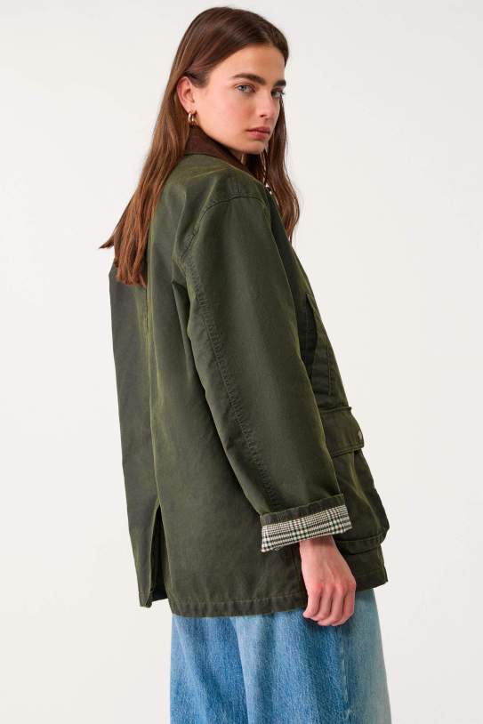 Parka encerada multi bolsillos Parka encerada multi bolsillos