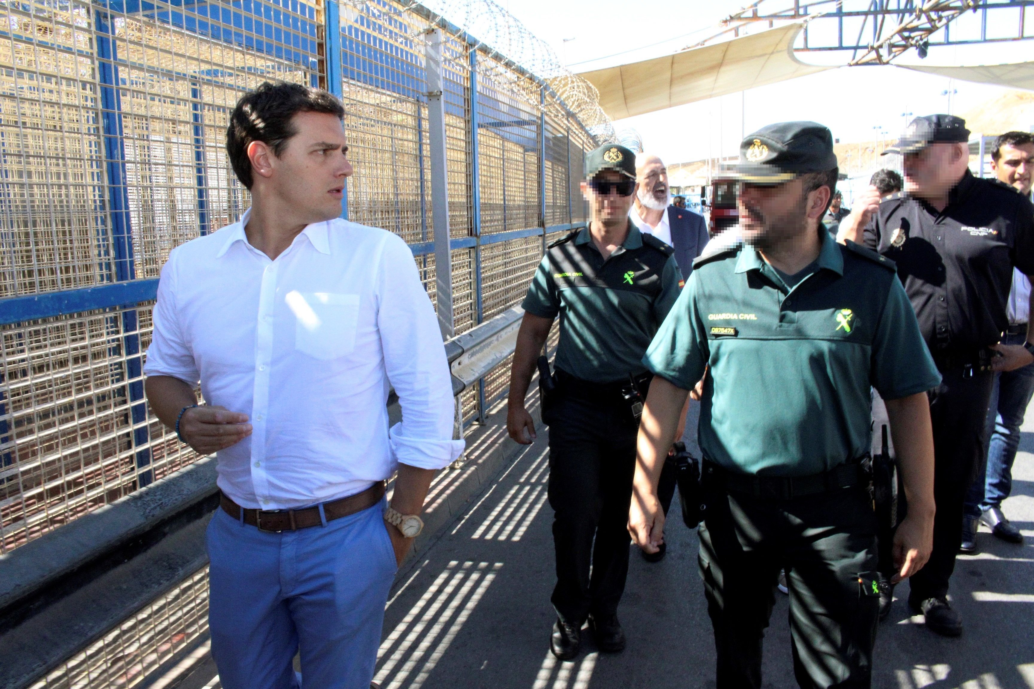 L’autèntic ‘efecte crida’ de Ceuta: Vox, Cs i PP corren a fer-se la foto