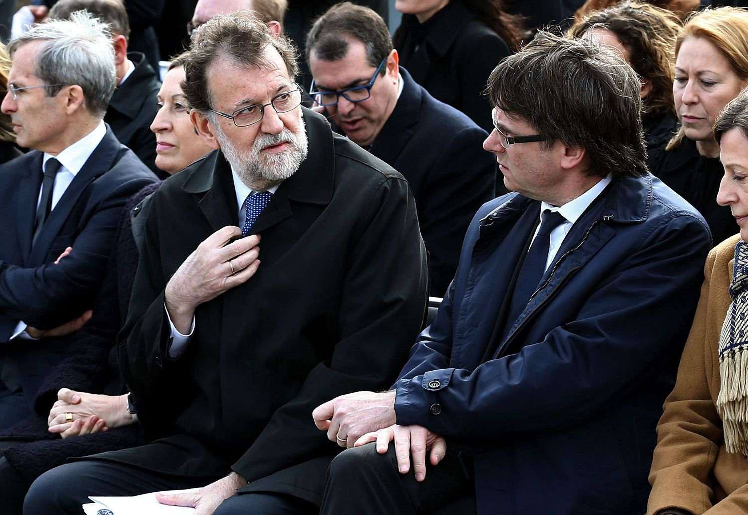 Frialdad en el encuentro de Rajoy i Puigdemont en el acto de Germanwings