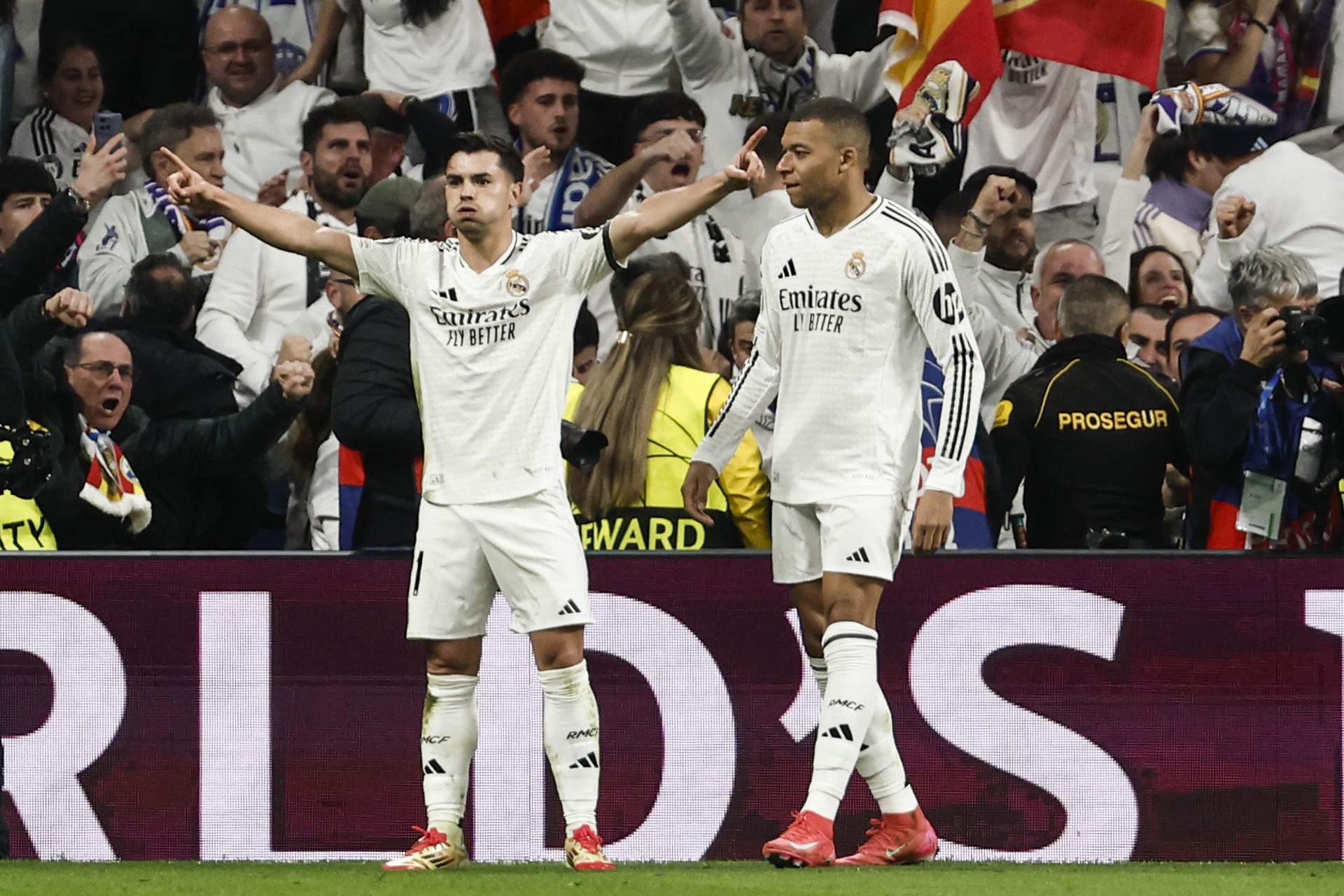 El pragmatismo del Real Madrid se adjudica un primer asalto no definitivo contra el Atlético (2-1)