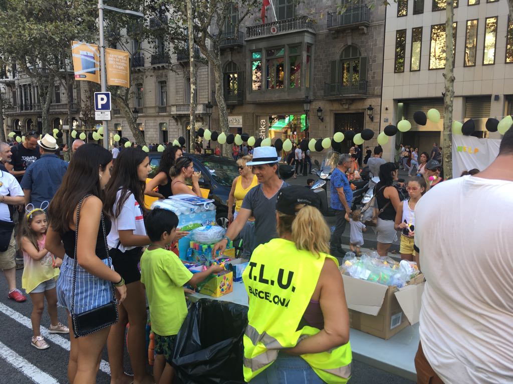 Els taxistes organitzen activitats a l'acampada de la Gran Via