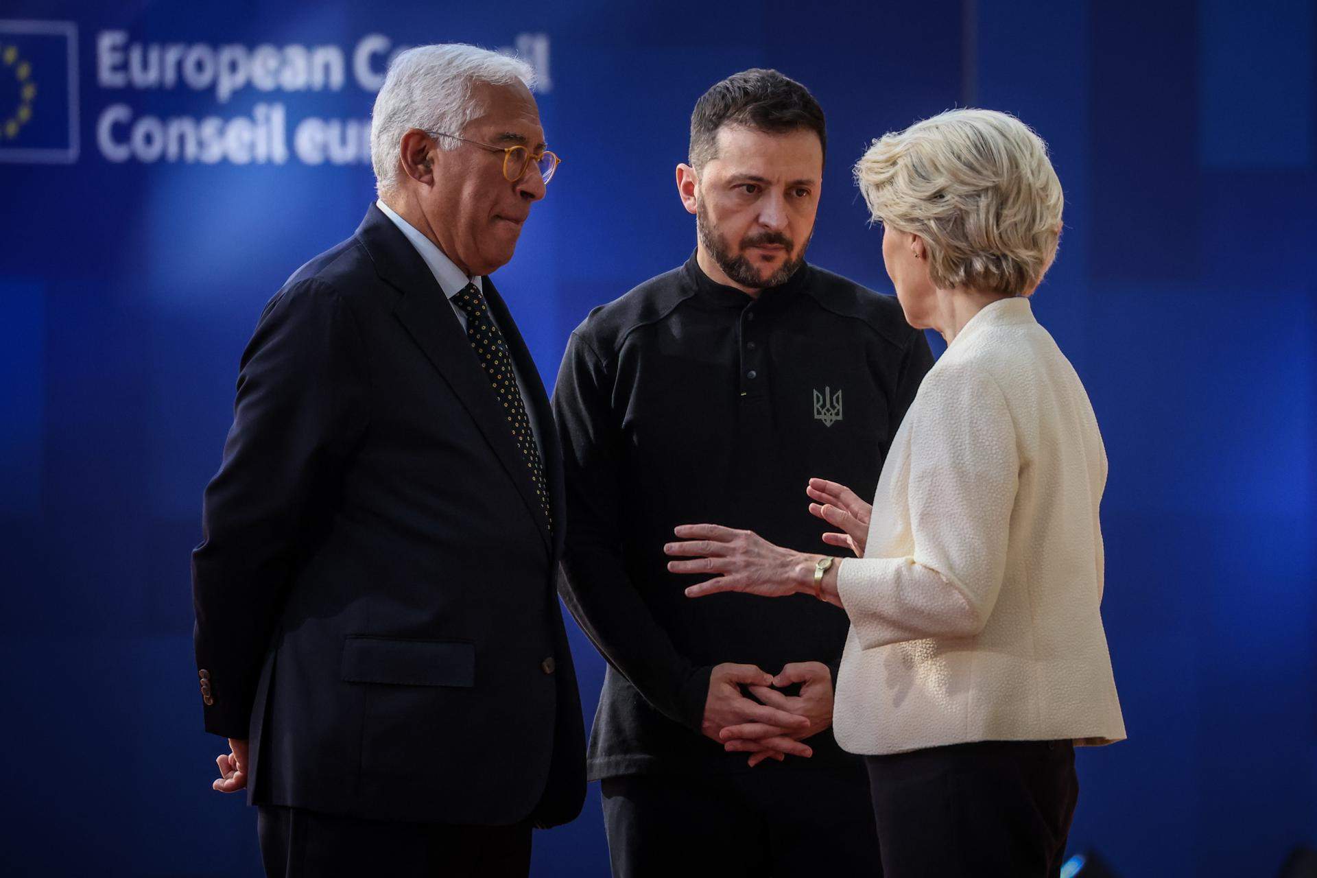 La UE mou fitxa i acorda la mobilització de 800.000 milions davant les amenaces de Trump