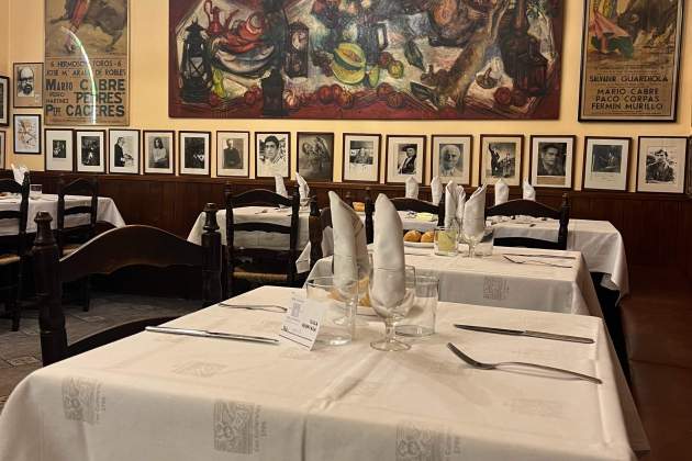 Sala y comedor restaurando Can Culleretes / Foto: Rosa Molinero Trias Sala y comedor restaurando Can Culleretes / Foto: Rosa Molinero Trias