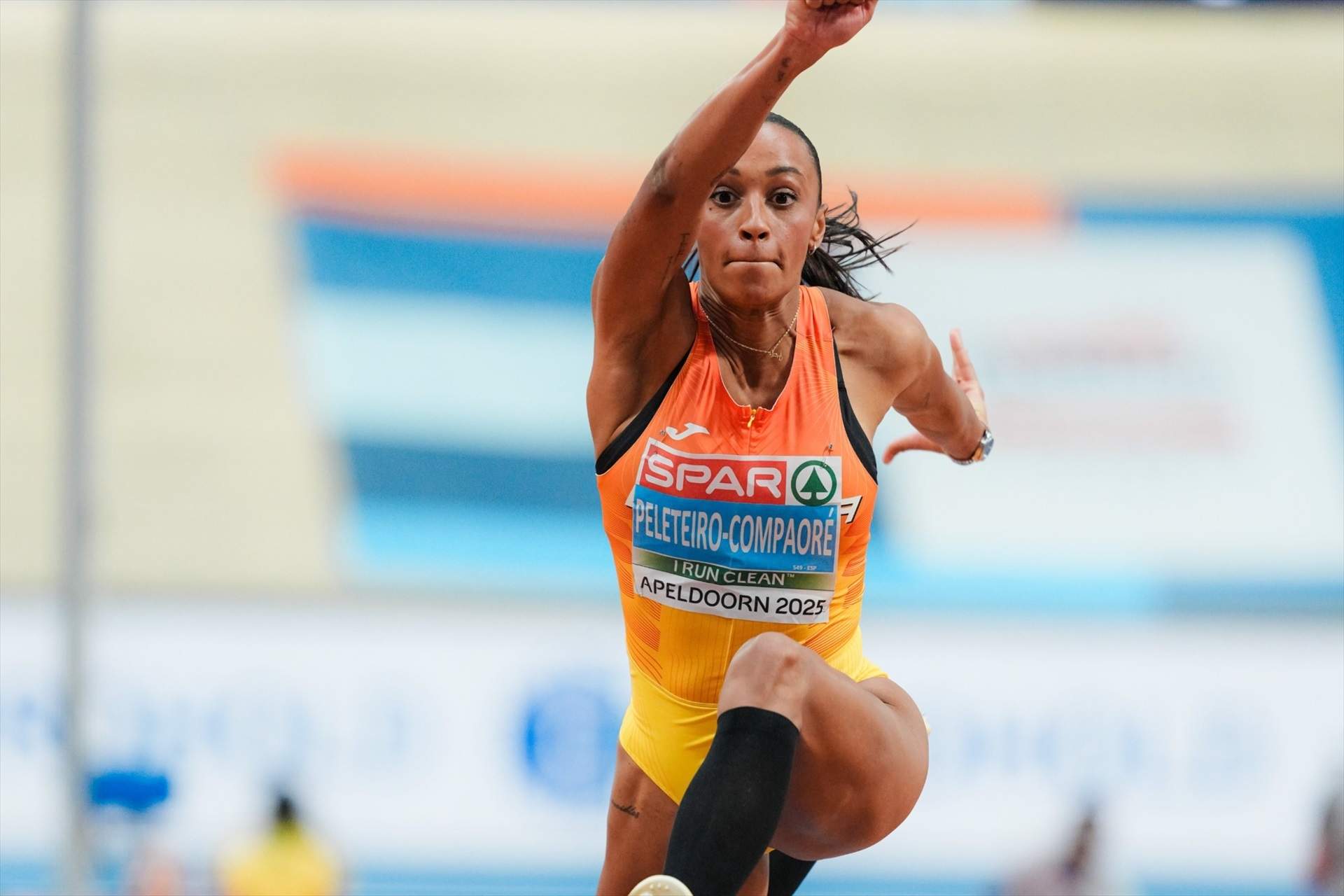 Ana Peleteiro s'exhibeix i torna a regnar en l'Europeu de triple salt