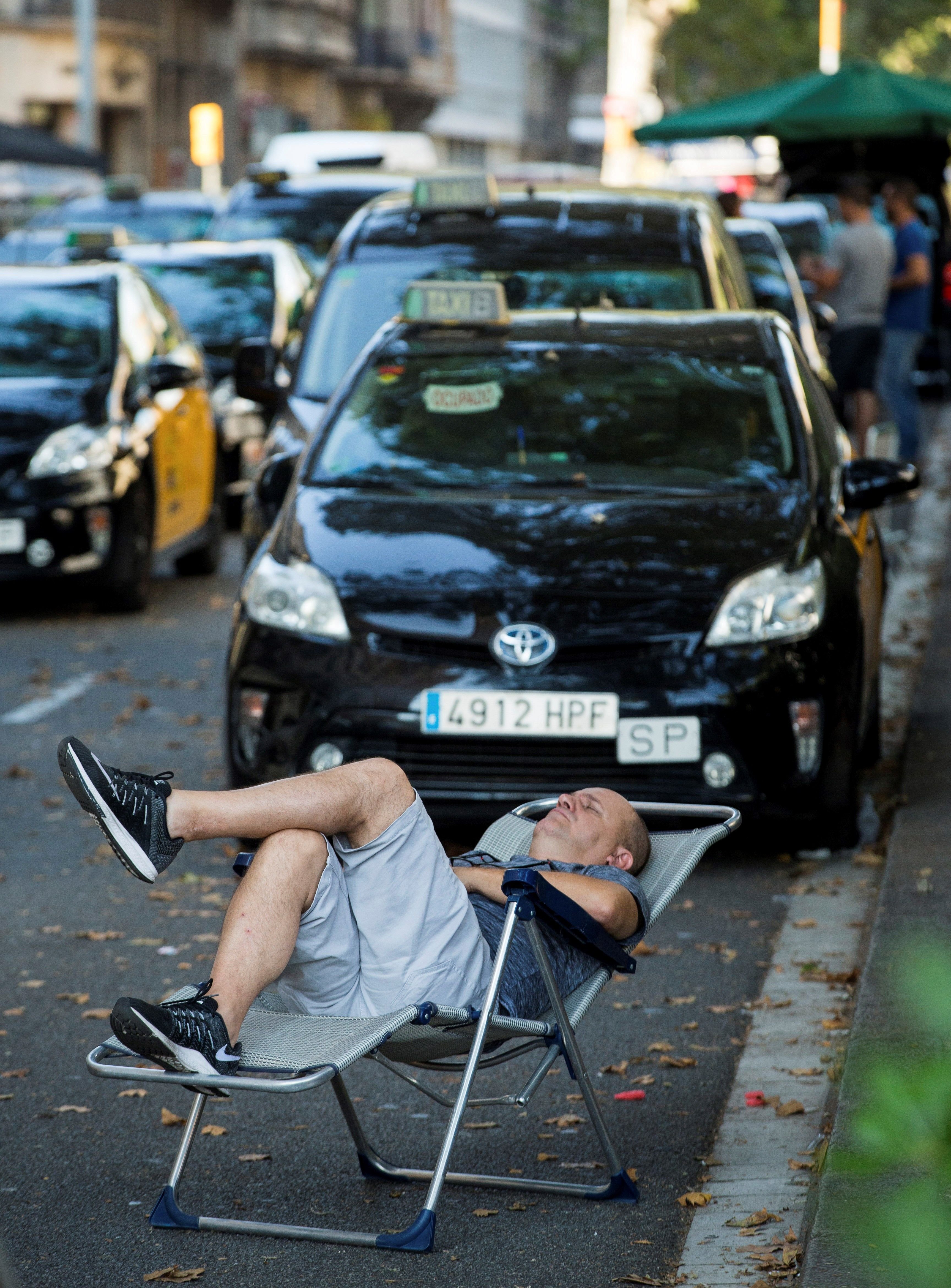 L'esgotament dels taxistes després de cinc dies d'acampada