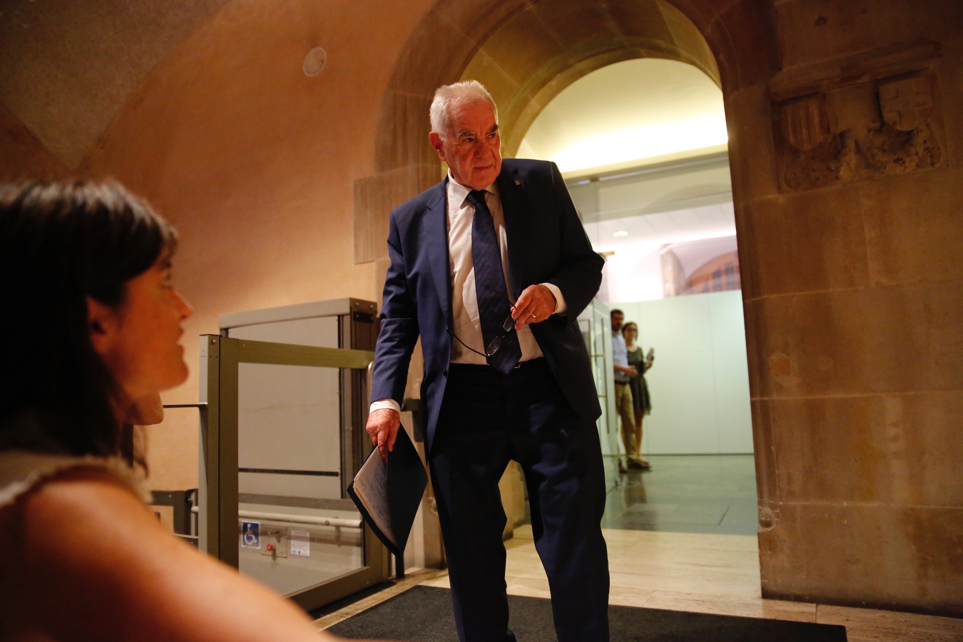 La Generalitat continuará con la apertura de delegaciones a pesar del recurso del Estado