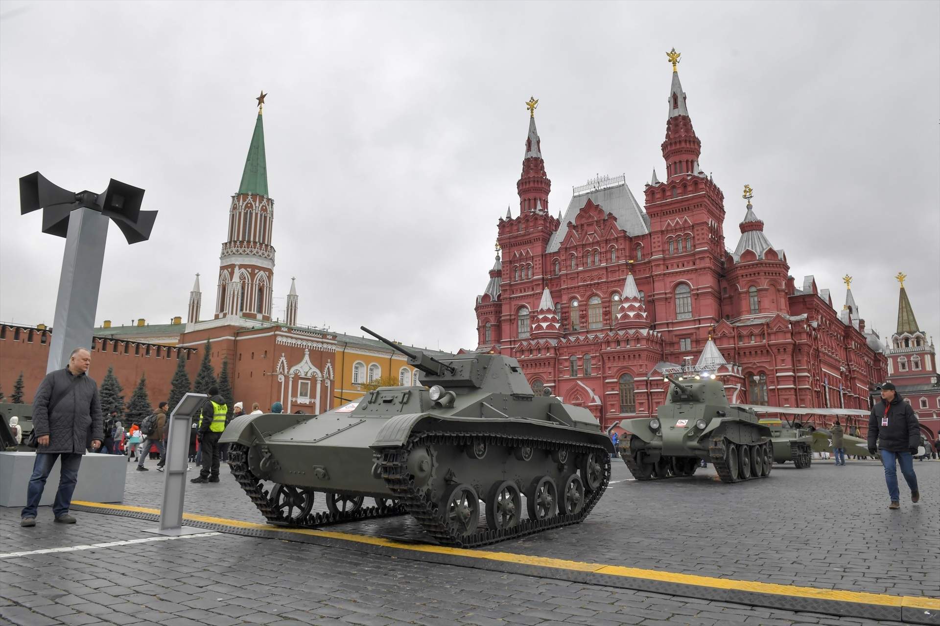 Rusia derriba a más de 330 drones en el mayor ataque ucraniano en Moscú