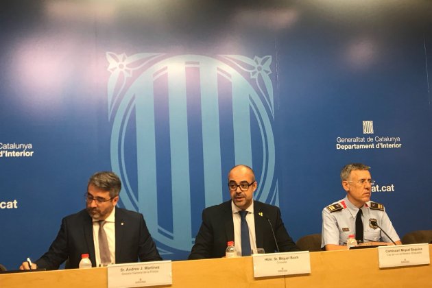 conseller buch roda premsa atacs feixistes - Gemma Liñán 