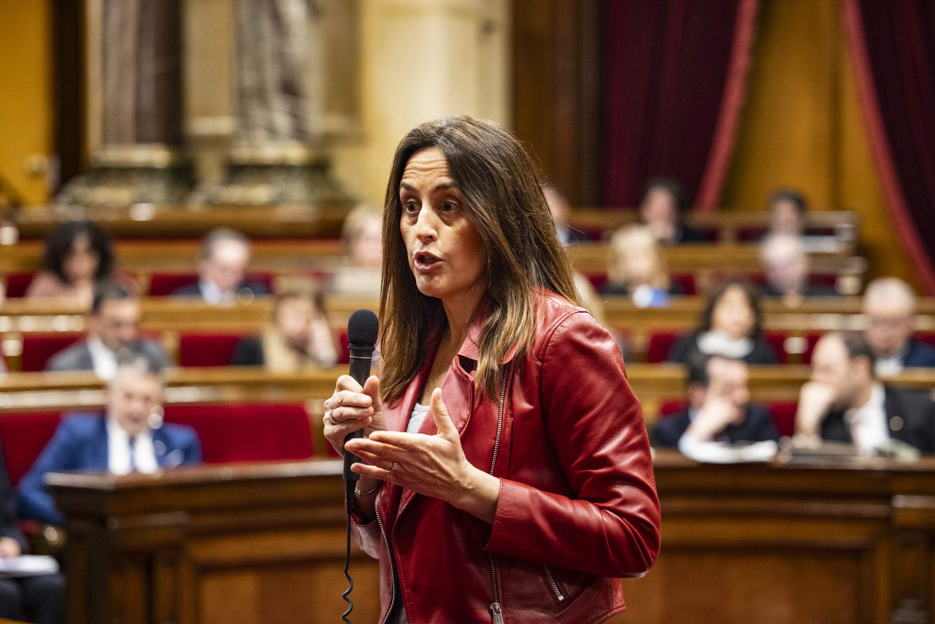 El Govern, a Junts: el pañuelo está "amparado" y el velo integral ya está prohibido en las escuelas