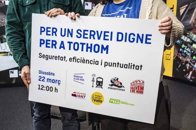 Entrevista a la plataforma 'Dignitat a les Vies' / Foto: Carlos Baglietto Entrevista a la plataforma 'Dignitat a les Vies' / Foto: Carlos Baglietto