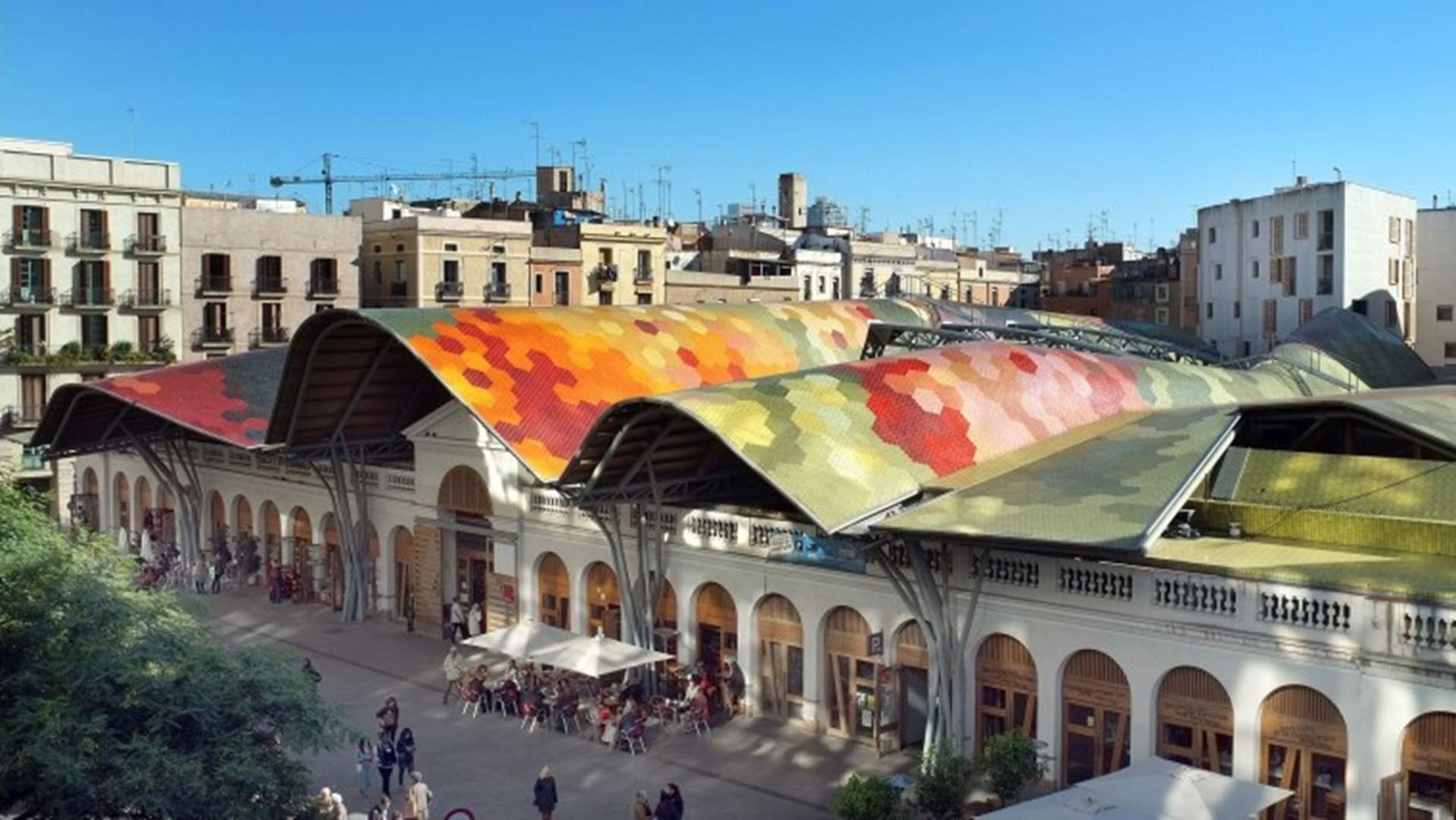 Alertan de importantes desperfectos en la singular cubierta del mercado de Santa Caterina