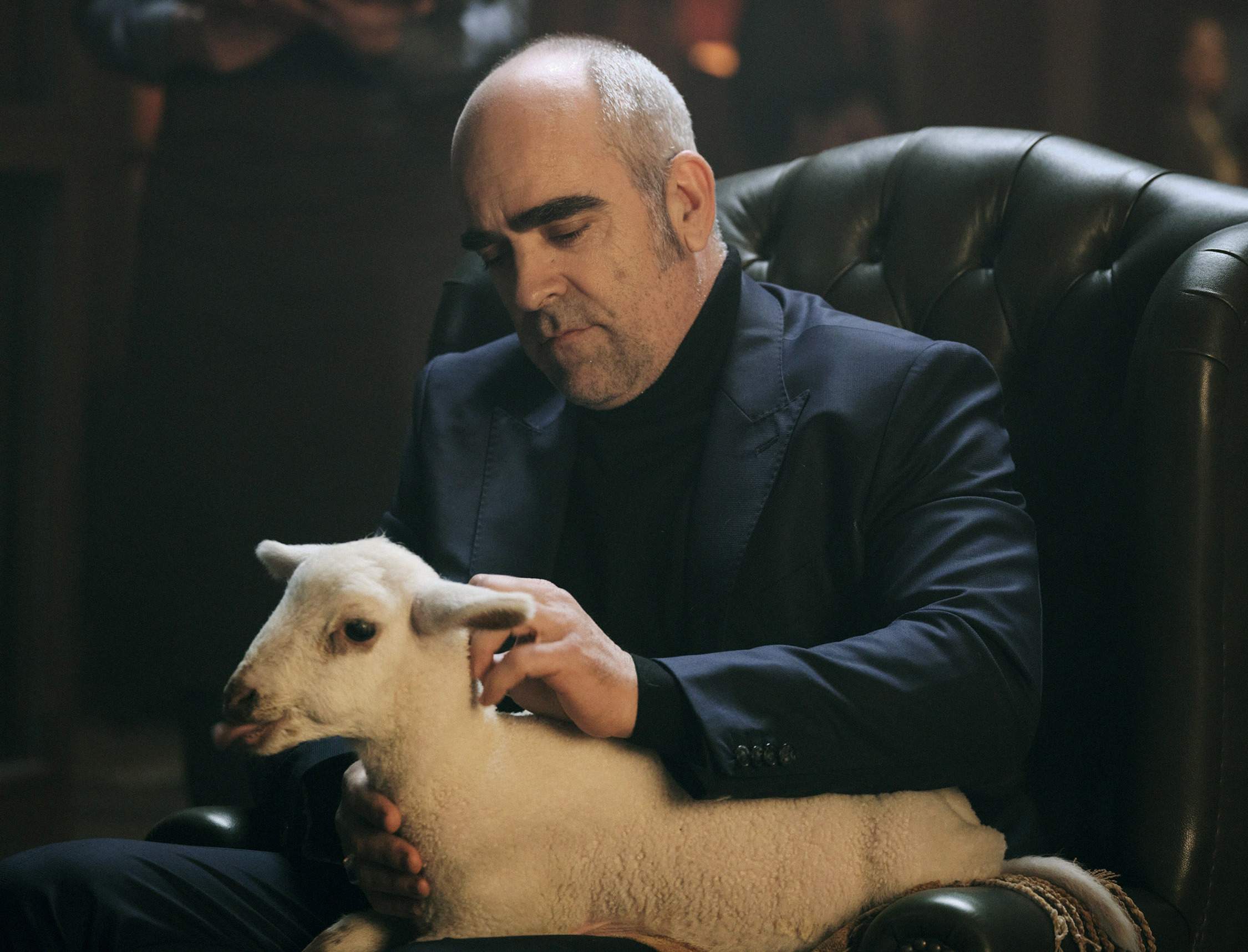 Voll-Damm presenta "L’altre costat", la seva nova campanya amb Luis Tosar i Carolina Yuste