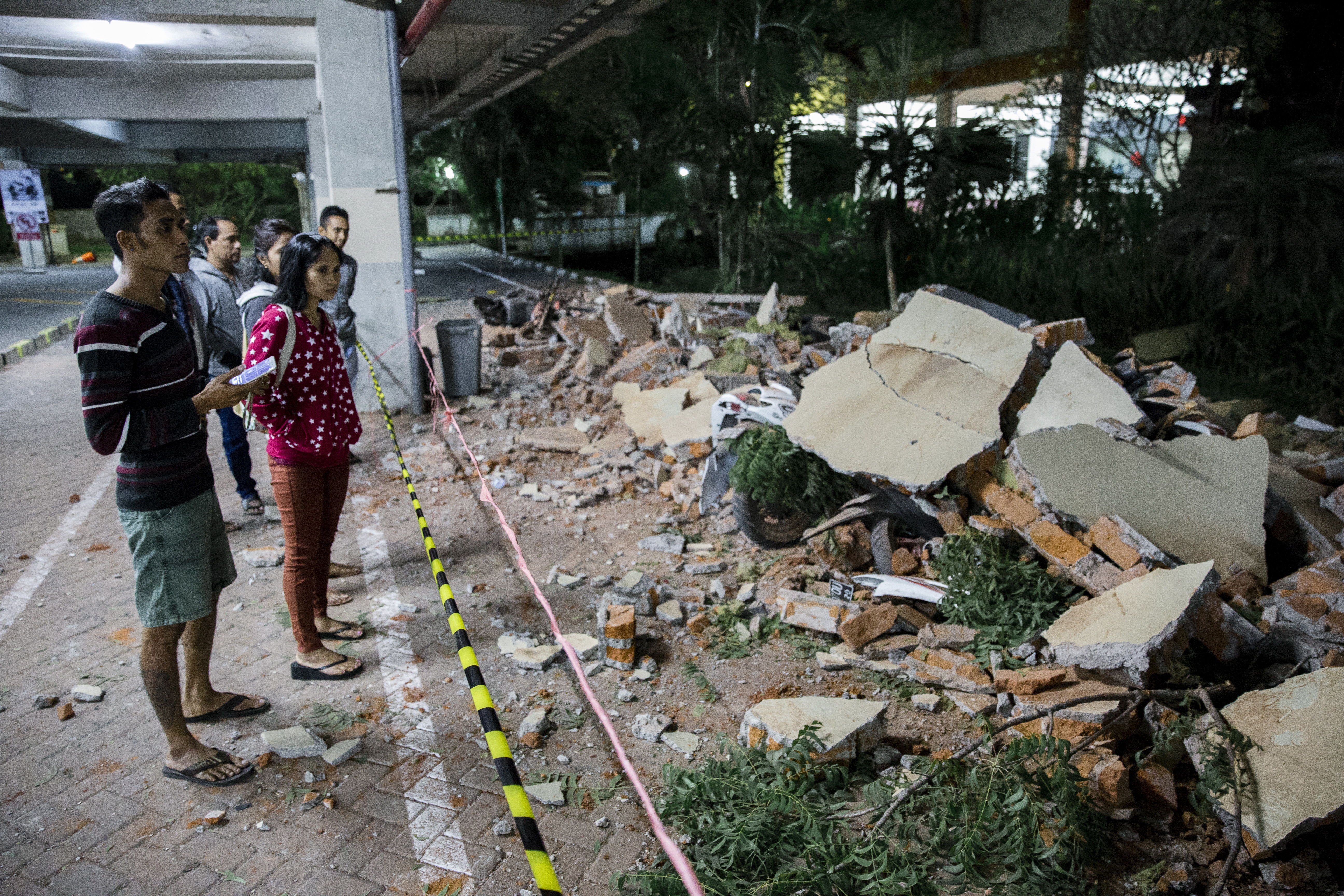 Pugen a 91 els morts pel terratrèmol a Indonèsia