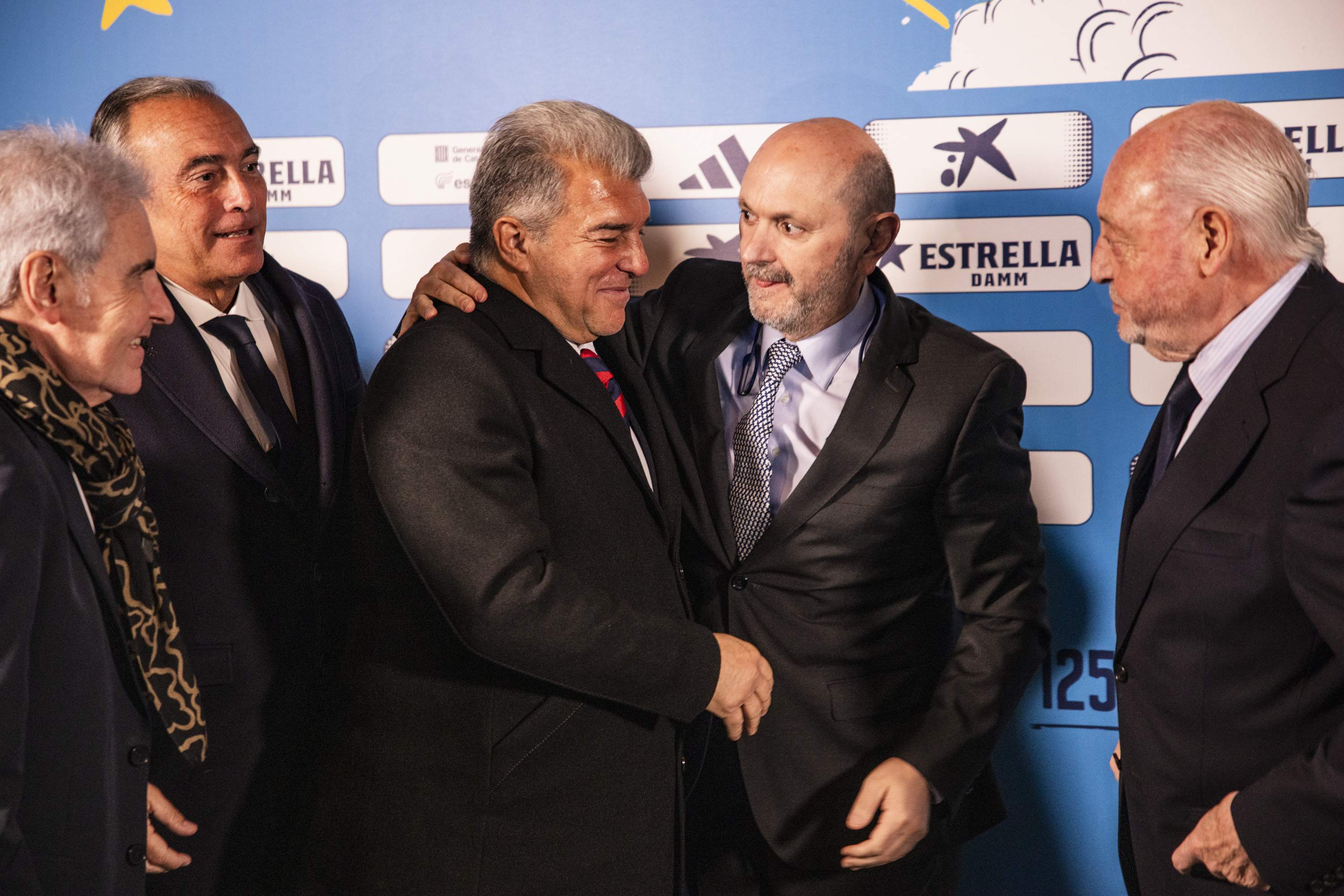 Li ha demanat a Joan Laporta de sortir gratis del Barça o es queda