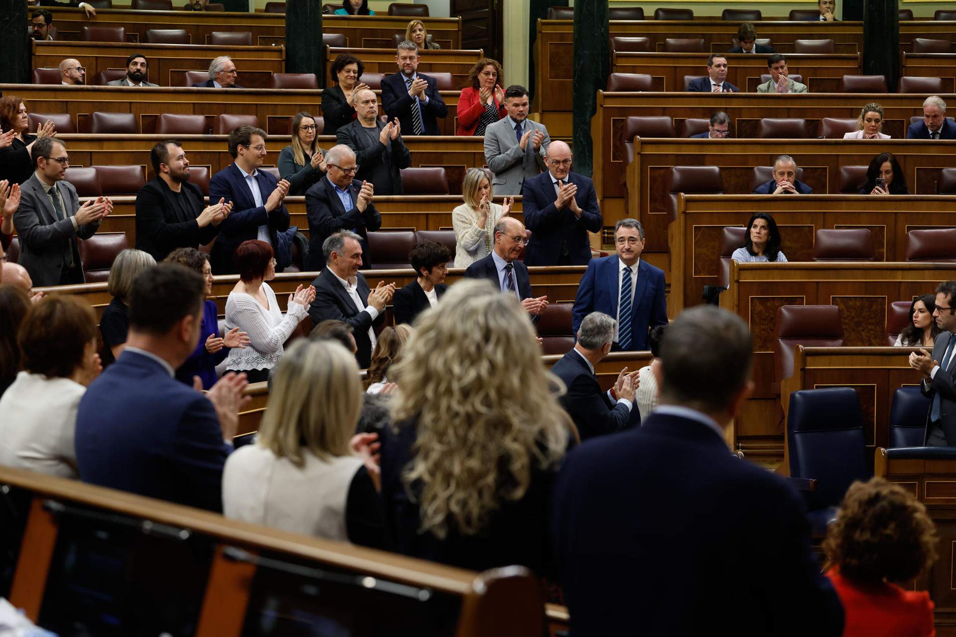 L’emotiu comiat d’Aitor Esteban del Congrés dels Diputats: “Gora Euskadi Askatuta”