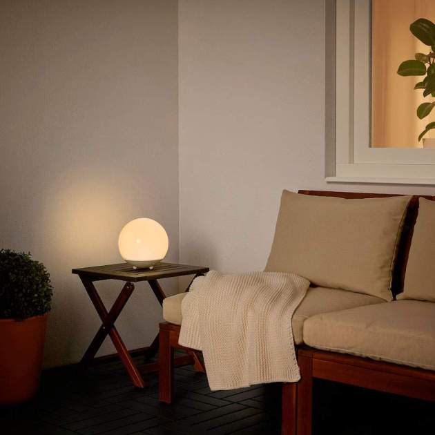 Lámpara de pie solar LED SOLVINDEN Lámpara de pie solar LED SOLVINDEN