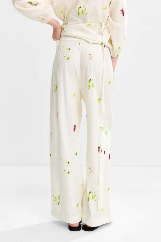 Pantalón recto estampado1