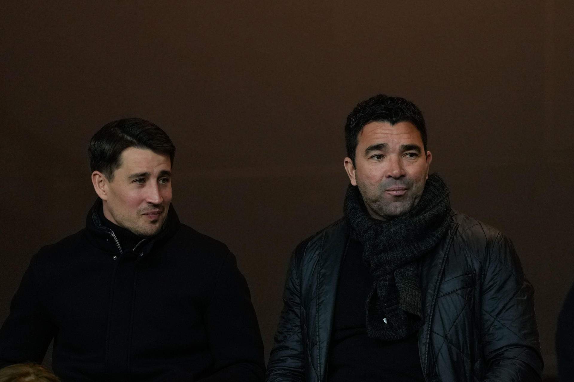 Flick no el vol, Deco li comunica que està fora, té dos mesos per sortir del Barça
