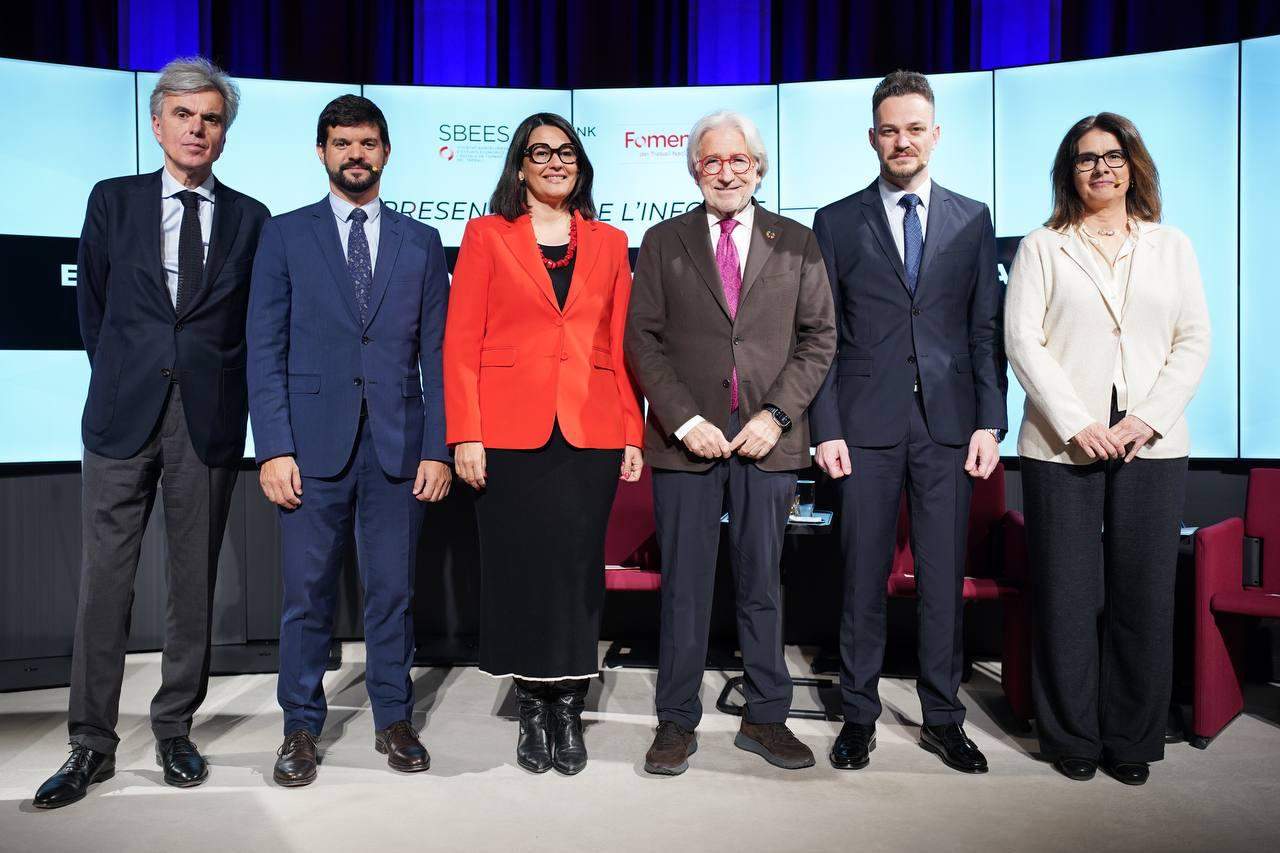 Foto de família presentación IV Informe. Foto de família presentación IV Informe.