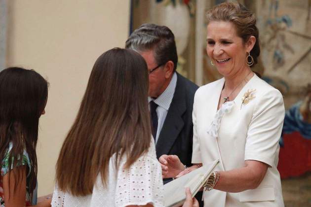 Infanta Elena en una entrega de premios / EFE Infanta Elena en una entrega de premios / EFE