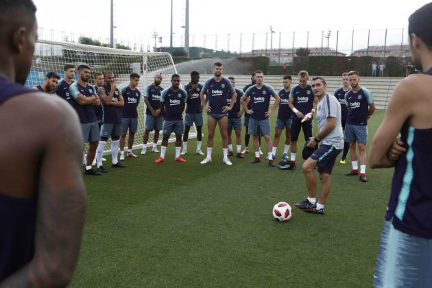 Ernesto Valverde entrenament Barça   FC Barcelona