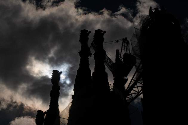eclipsi solar desde la sagrada familia europa press eclipsi solar desde la sagrada familia europa press