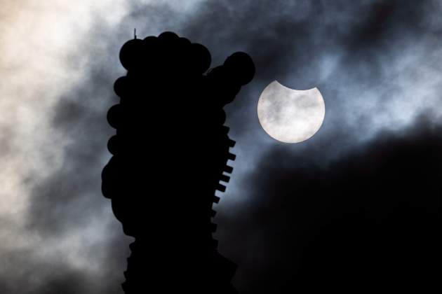 eclipsi solar sagrada familia europa press 2 eclipsi solar sagrada familia europa press 2