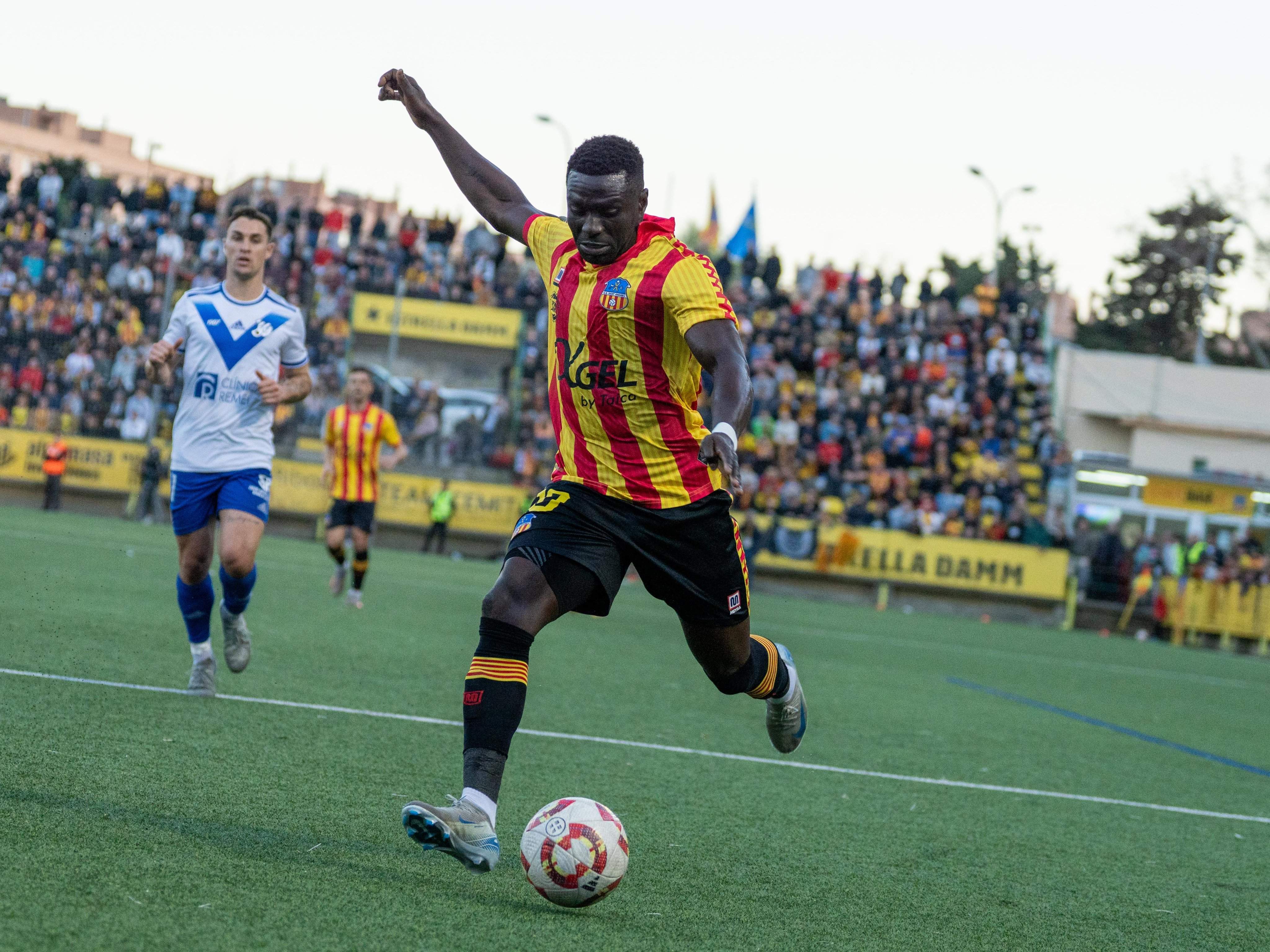 Sant Andreu y Europa empatan (1-1) en nuevo derbi vibrante y todo queda por decidir