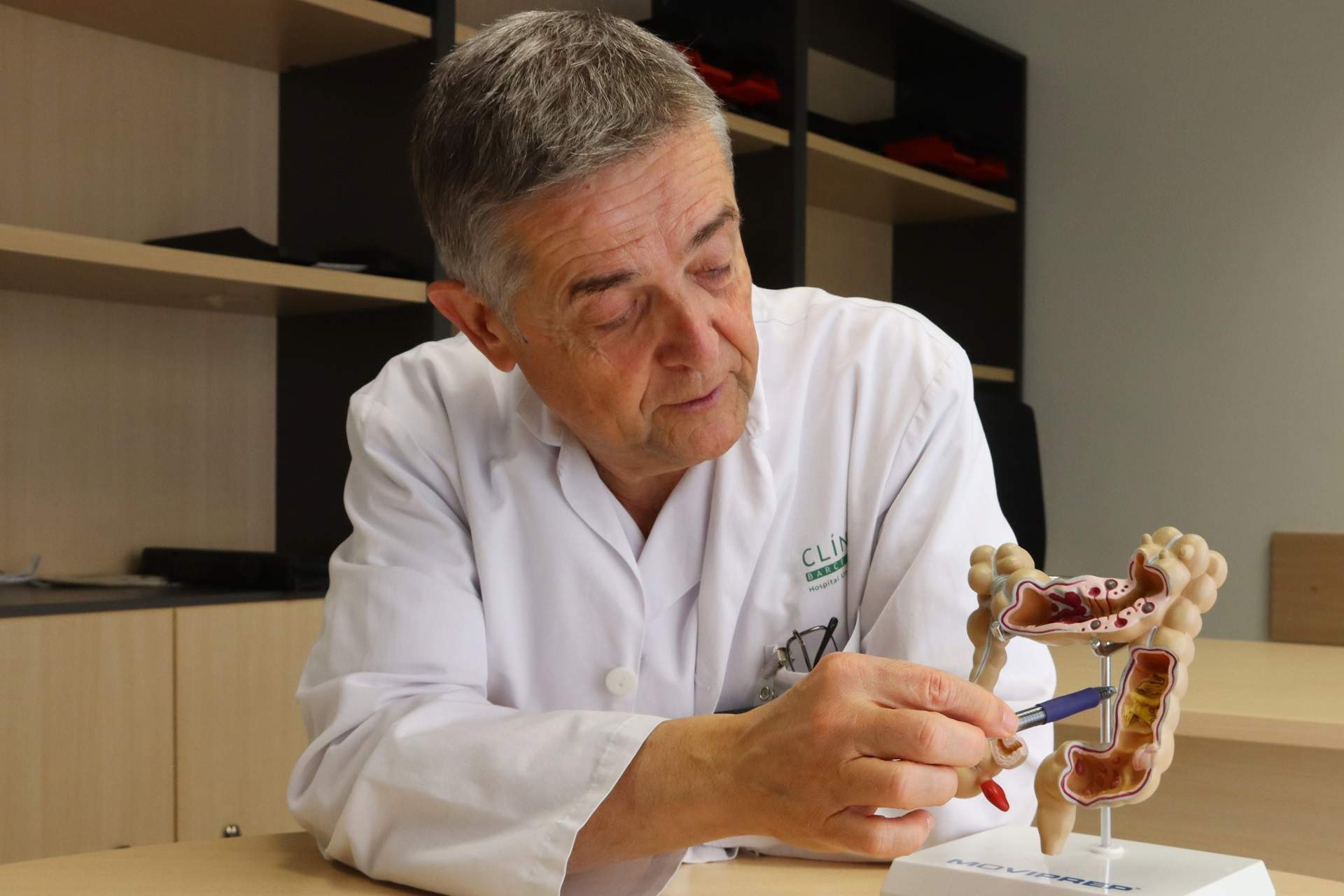 Hospital Clínic de Barcelona, el doctor Jaume Grau Hospital Clínic de Barcelona, el doctor Jaume Grau