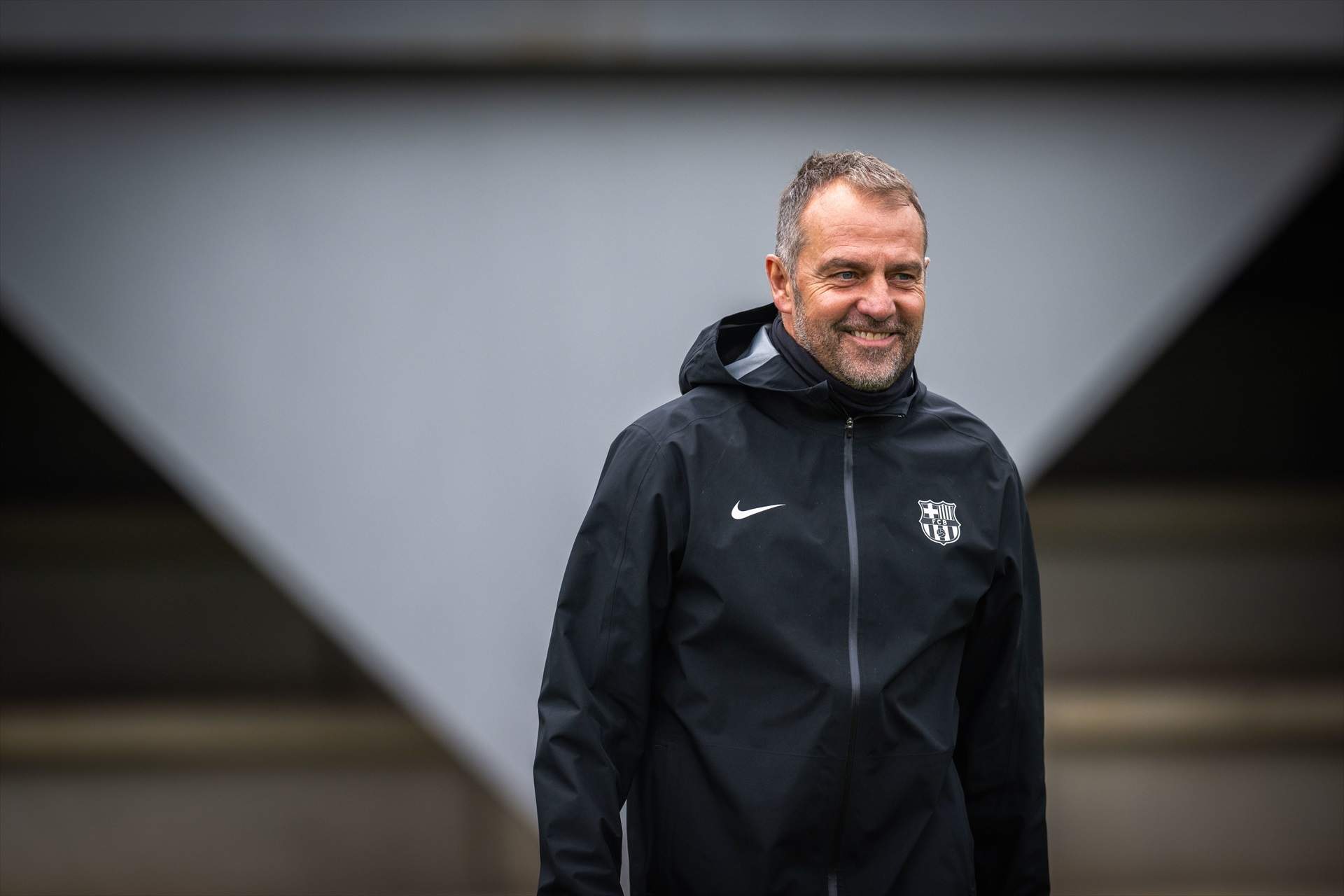 Hansi Flick renovarà com a entrenador del Barça fins al 2027