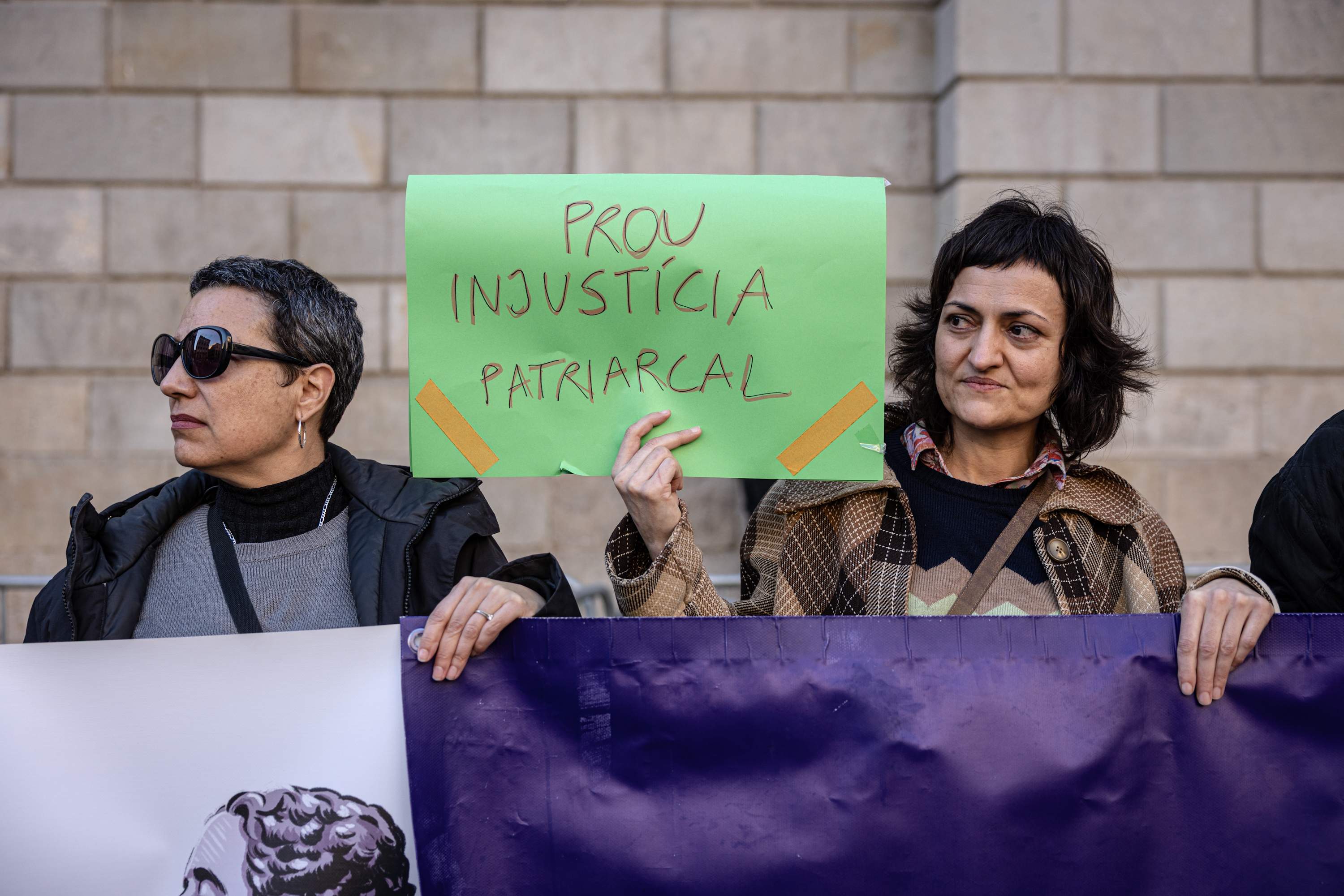 Víctimes de violència masclista sense sales dignes encara als jutjats: 20 de millorades i 34 de pendents