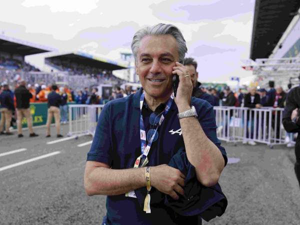 Luca de Meo. Luca de Meo.