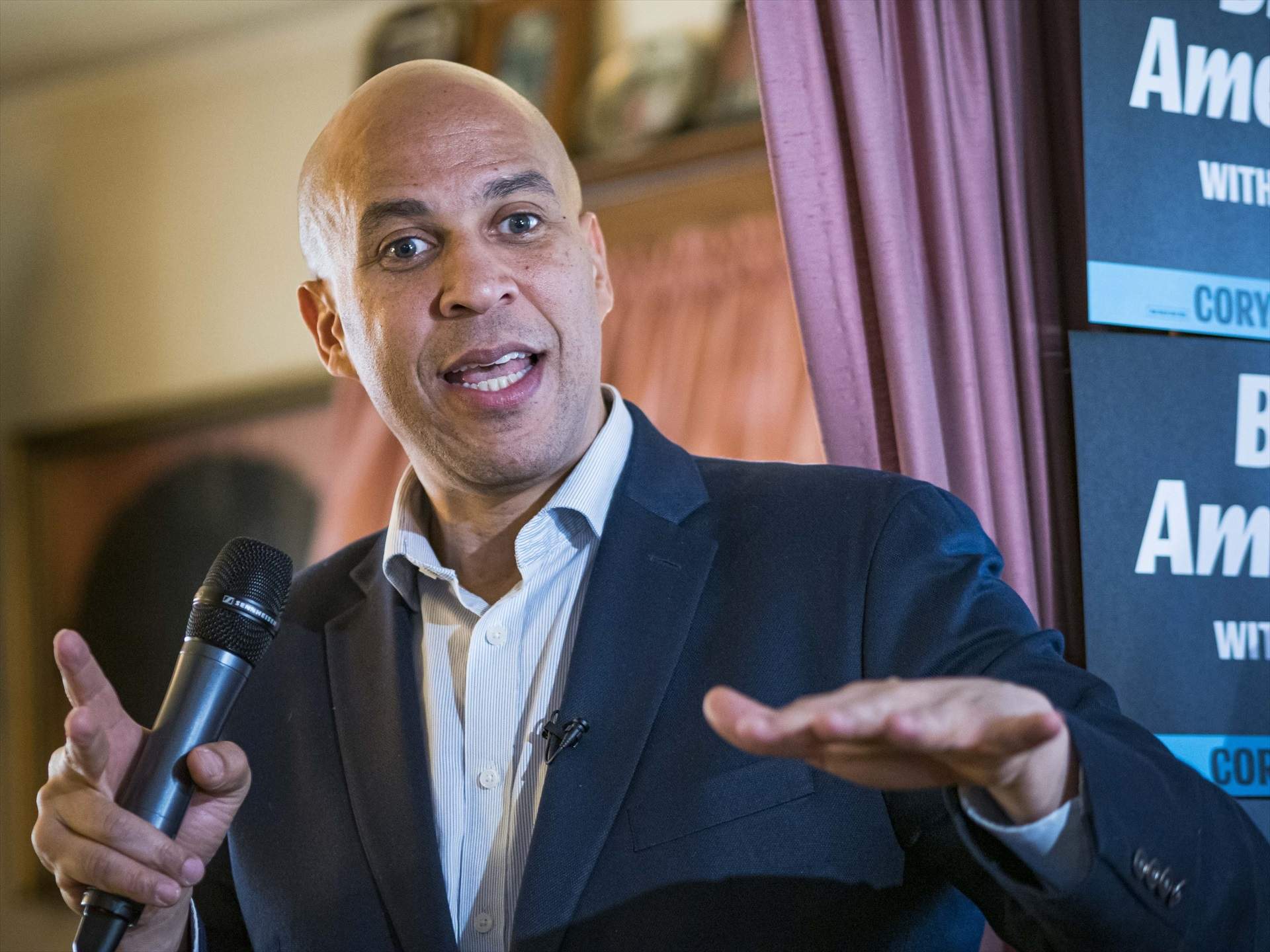 Discurso maratoniano contra Trump: Cory Booker hablará hasta que le sea posible