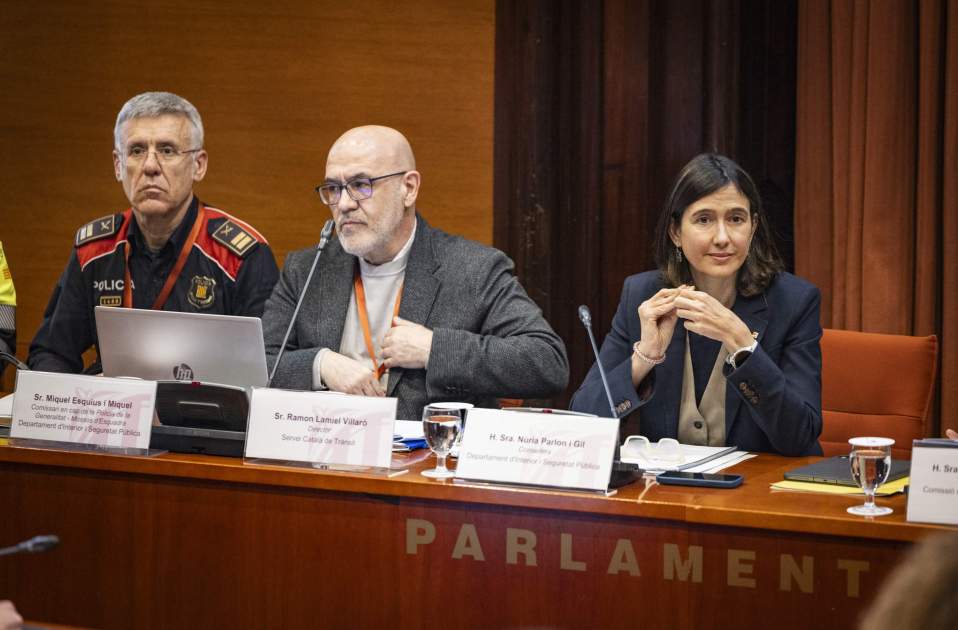 Nùria Parlón, consellera d'Interior al Parlament sobre trànsit ramón lamiel director / Foto: Carlos Baglietto Nùria Parlón, consellera d'Interior al Parlament sobre trànsit ramón lamiel director / Foto: Carlos Baglietto