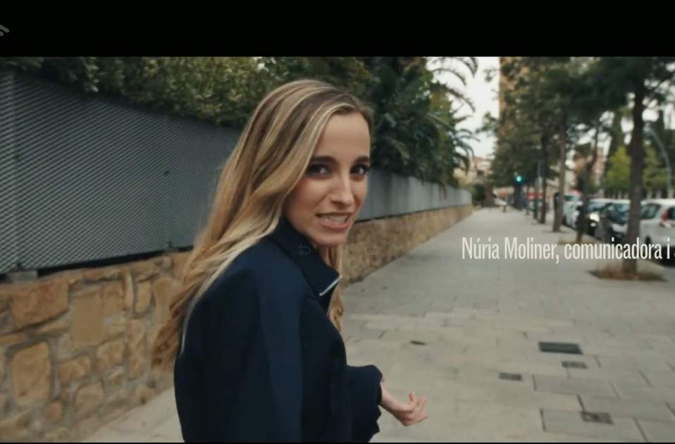 Núria Moliner en Les Corts cerca del piso de Bojan Núria Moliner en Les Corts cerca del piso de Bojan