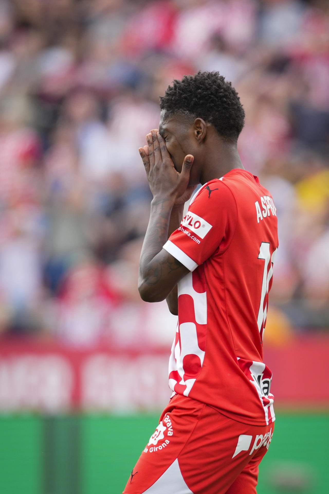 El Girona toca fondo contra el Alavés y se complica la vida en la Liga (0-1)