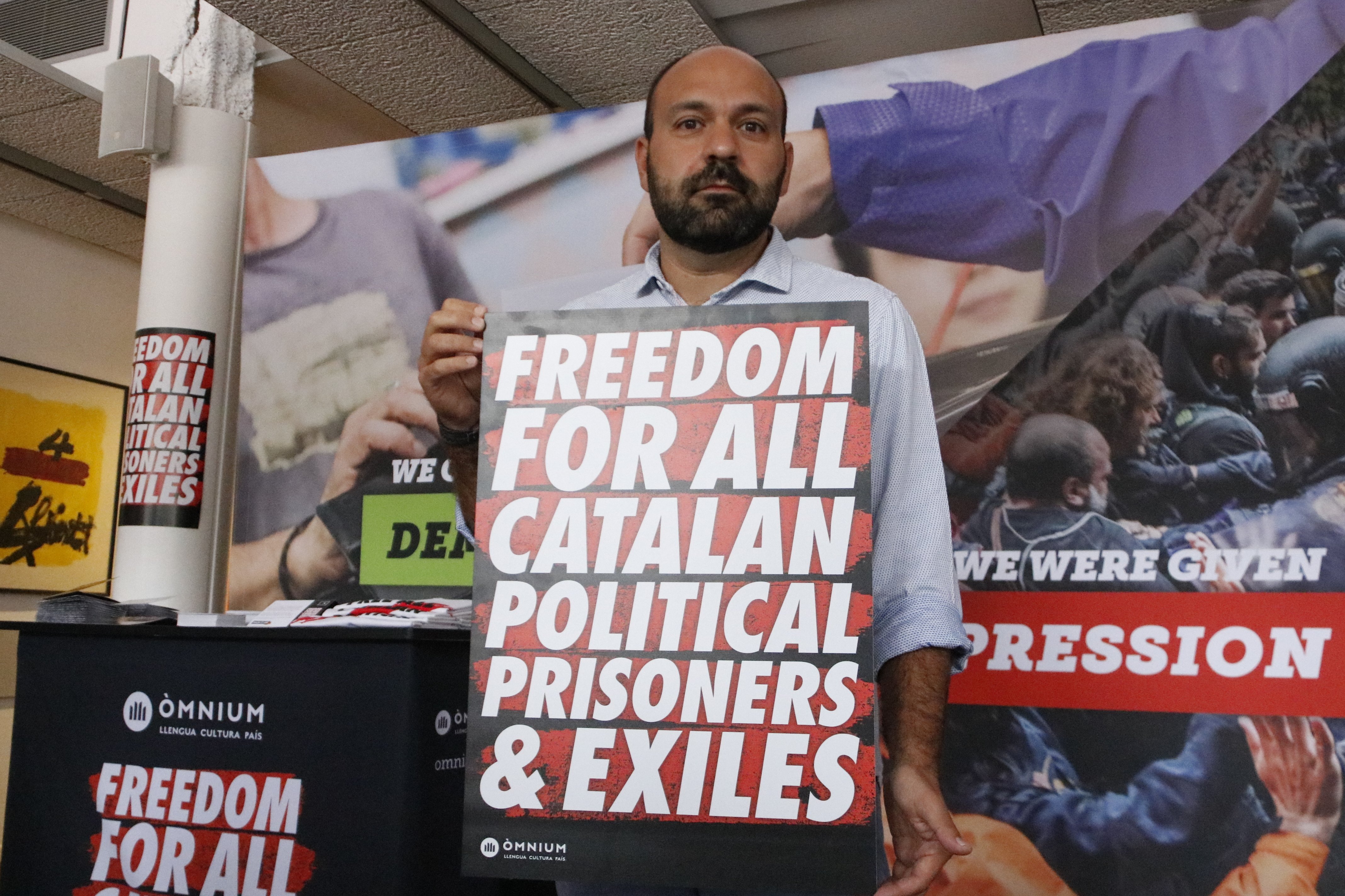 New campaign to explain situation in Catalonia to tourists