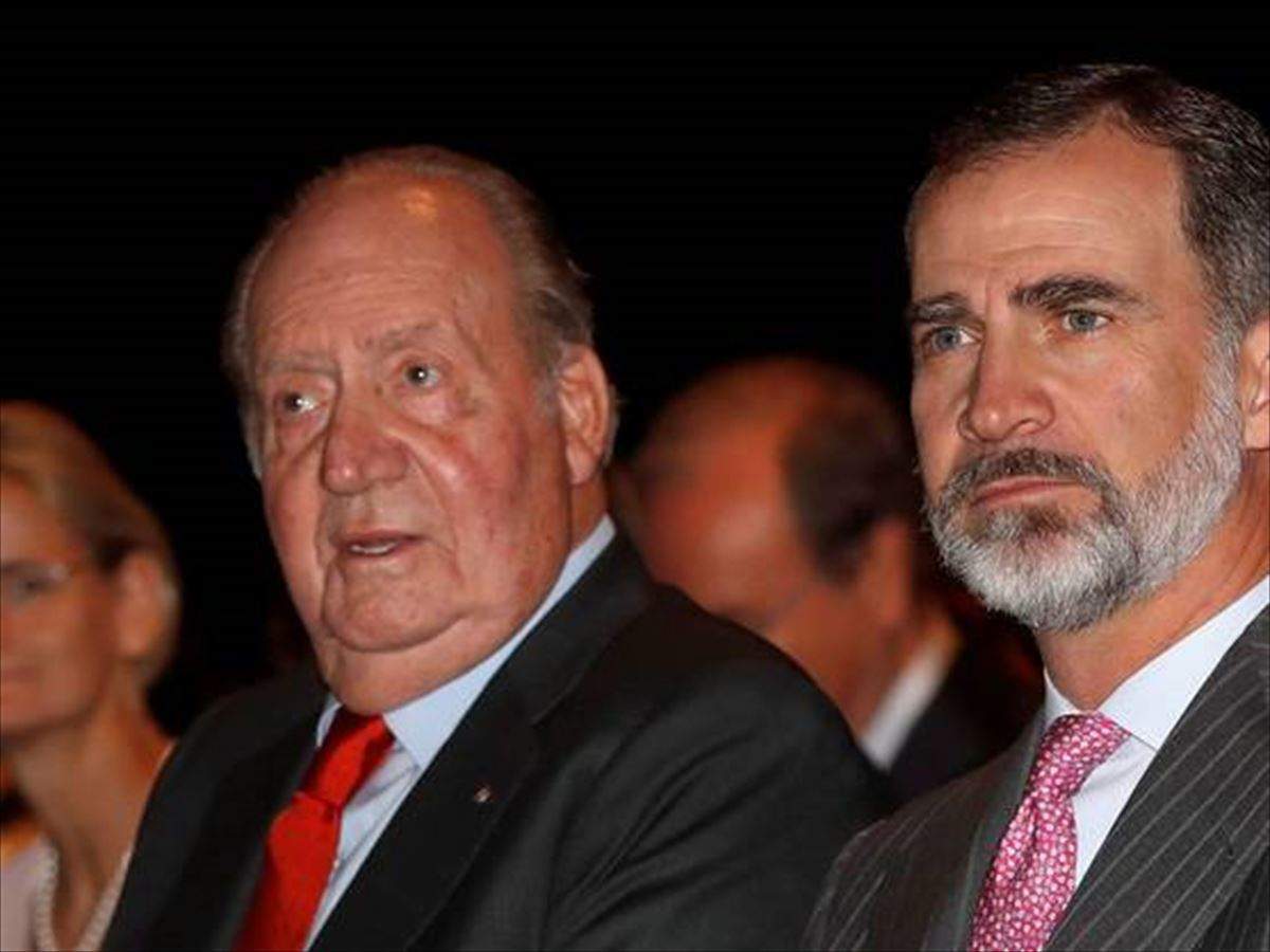 Felip VI no la pot ni veure, la detesta, perquè creu que s'està aprofitant d'un ancià amb demència