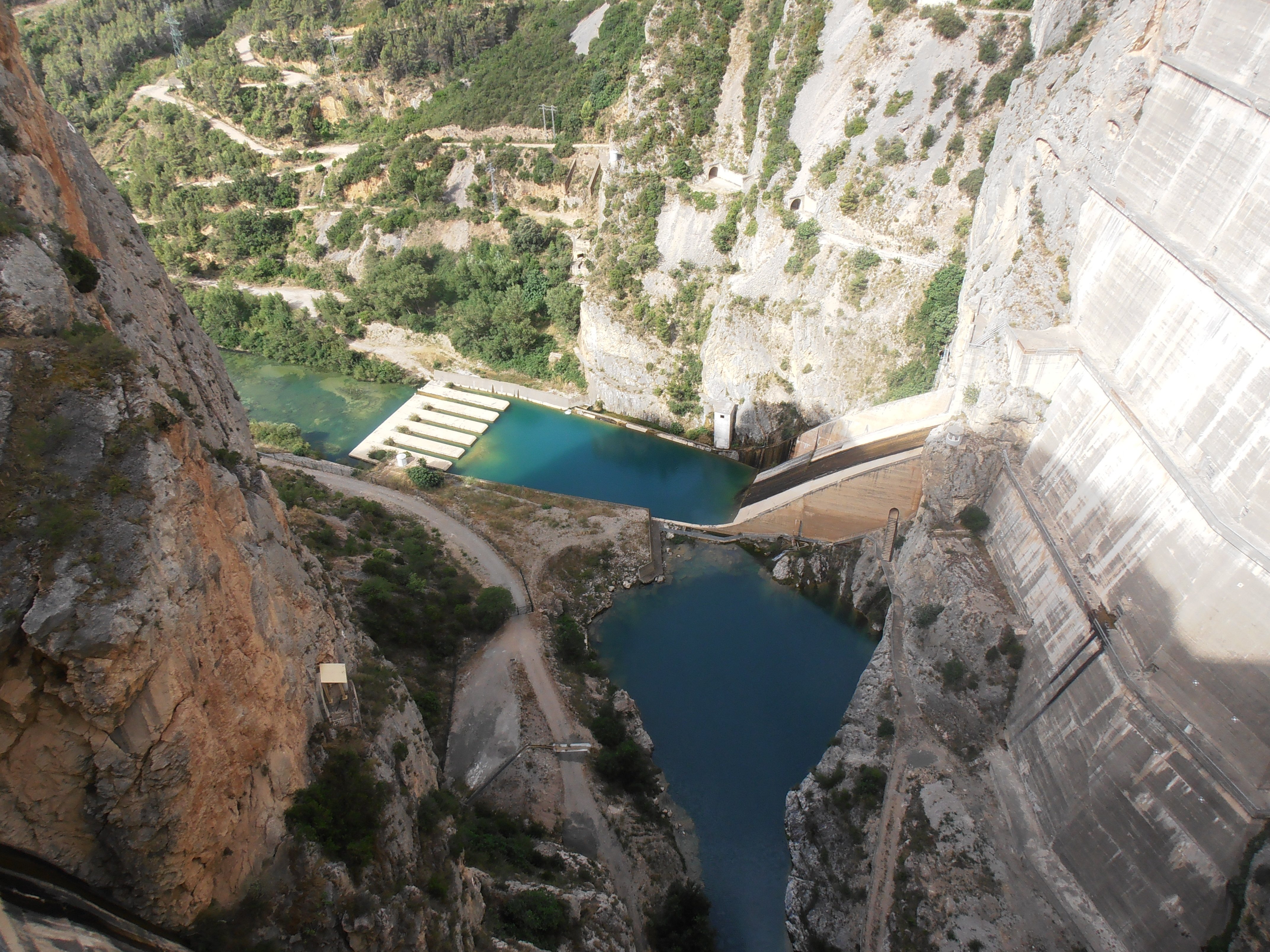 Canelles: de la presa hidroeléctrica al corazón de la tierra