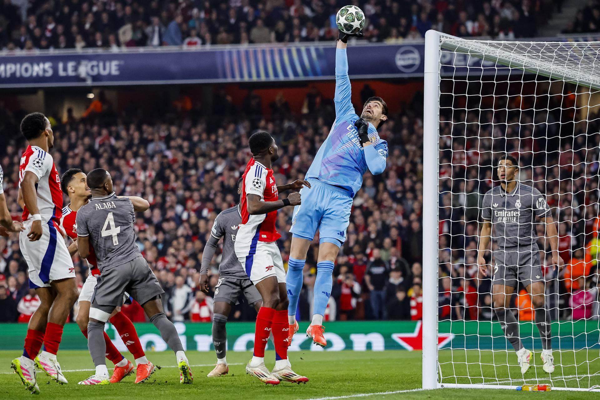 Courtois, sincer, són amics, sortir pot ser la millor opció, Xabi Alonso no el veu amb bons ulls