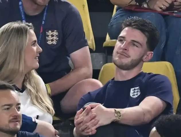 Declan Rice i la seva dona Lauren Fryers Declan Rice i la seva dona Lauren Fryers
