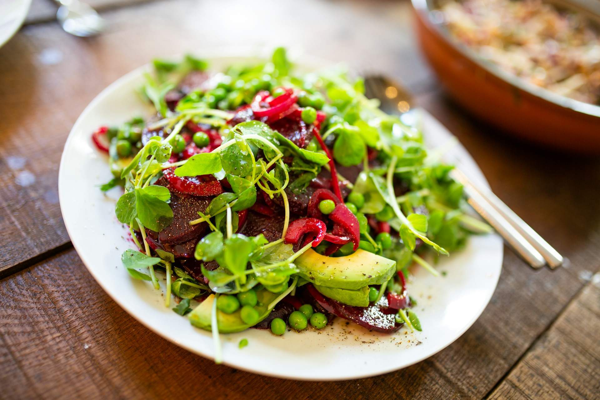 3 ideas de ensaladas con ingredientes de primavera: color, sabor y muchas vitaminas