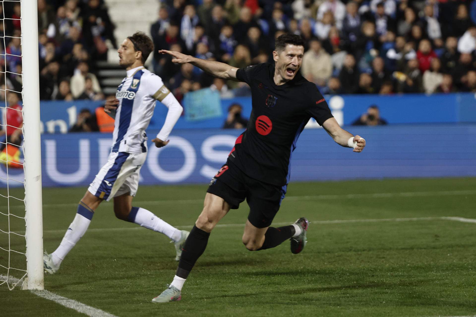 Lewandowski no acepta la llegada de un ‘9’ al Barça