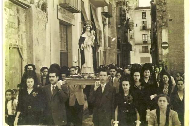 Procesión de Santa Rosa. Tortosa (1948). Fuente Blog Tortosa Antigua