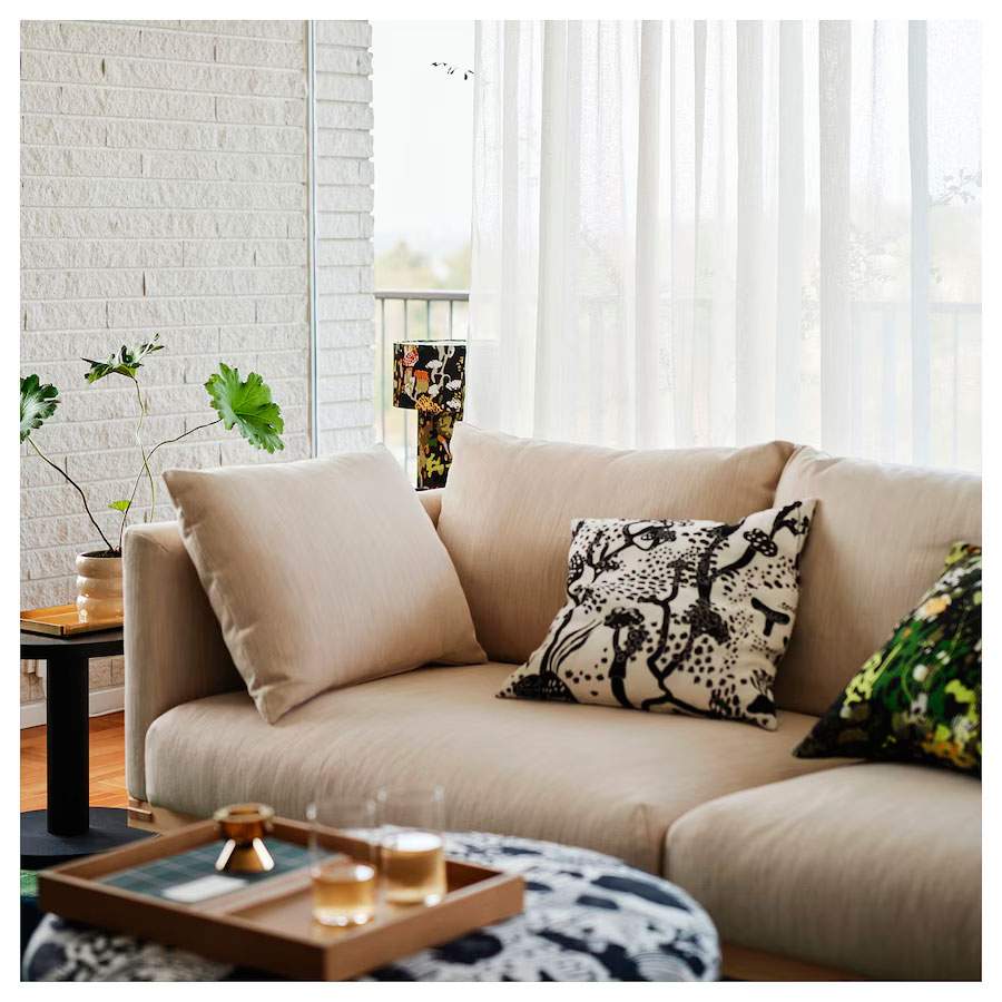 Los especialistas piden que los cojines de tu sofá acaben en la basura antes de caducar