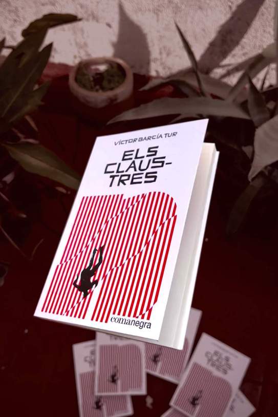 claustros claustros